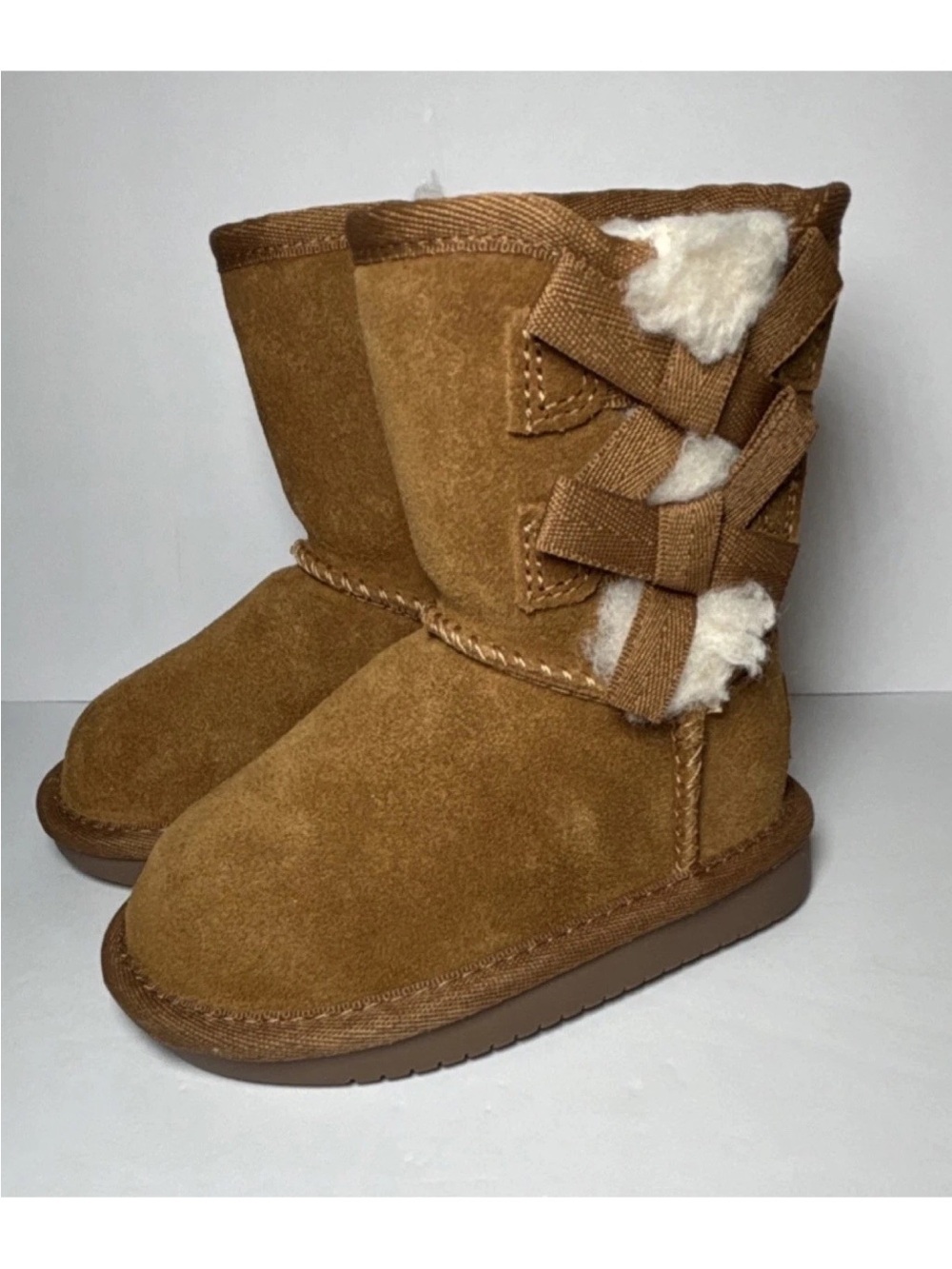 Koolaburra by UGG Toddler Size 5 Victoria Mid-Calf Snow Boots Bow Fur Trim